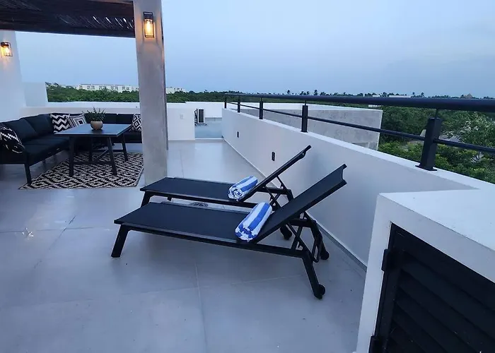Alexa *